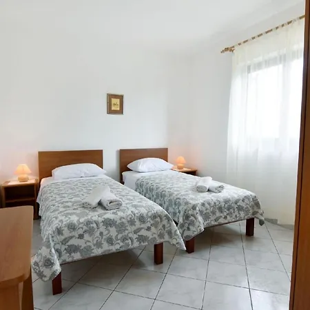 Apartman Gemuetliche In Valica Mit Grossem Garten *